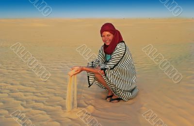 woman play sand