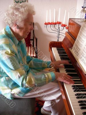 Piano Lady