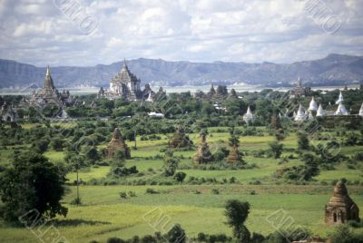 Temples on green Pagan plain