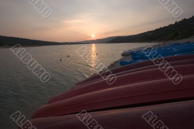  Boats are dried on coast