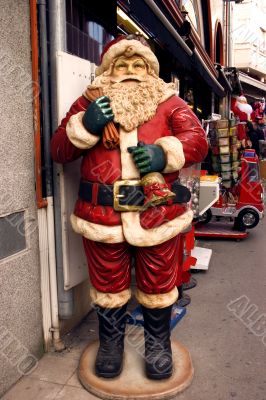 Santa Claus statue