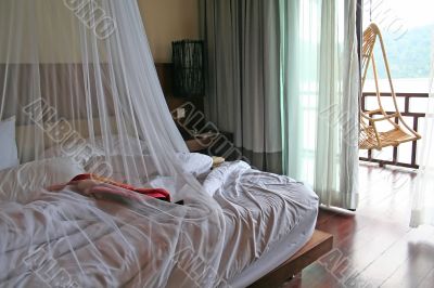 Tropical bed