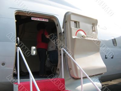 Aircraft - Boarding and Landing Gate Aircraft - Boarding and Landing Gate