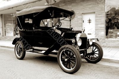 Old car from 1915