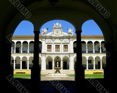 University of Évora