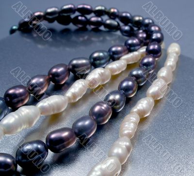 Black and white pearl