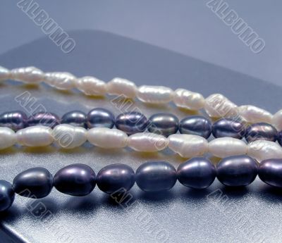 Black and white pearl