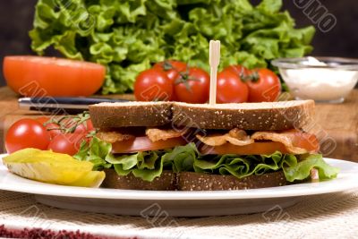 Bacon Lettuce and tomato sandwich 002
