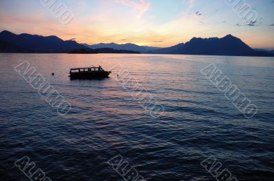 boat lake dawn