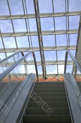 escalator