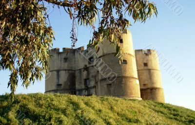 ÉVoramonte Castle