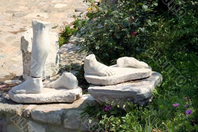 Old marble Foots