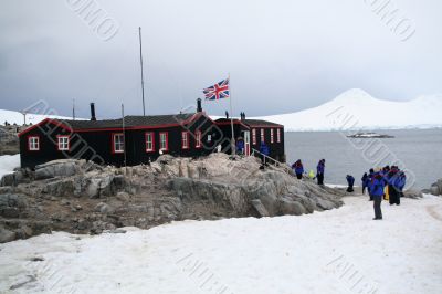Polar research station