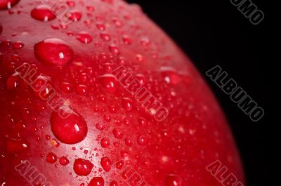 red apple