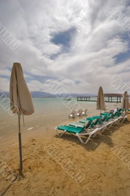 Beach parasols  yet did not open