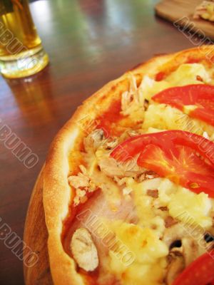 Pizza with chicken Pizza with chicken