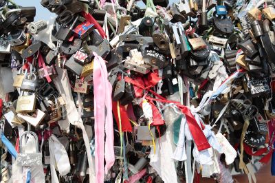 Marriage bonds, the rite