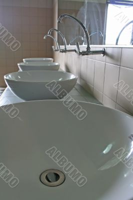 Modern sinks