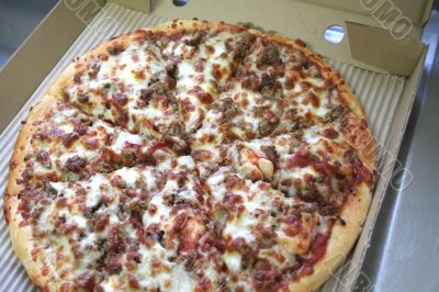 Whole pizza