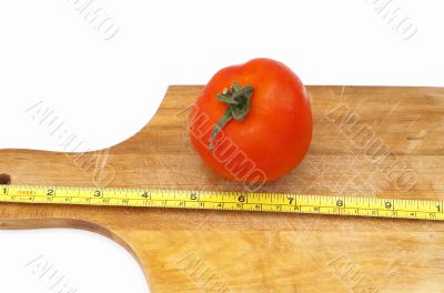 Measure a tomato Measure a tomato