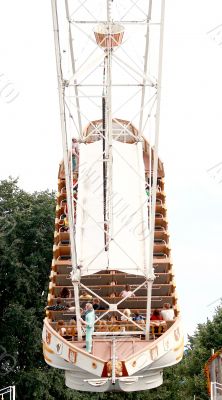 Attraction &mdash; swing 2