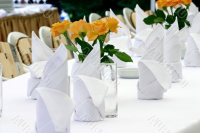 Napkins and roses