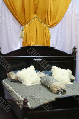 Antique bed
