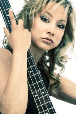 Latina guitarist