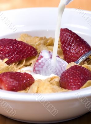 Cereal with strawberries 3