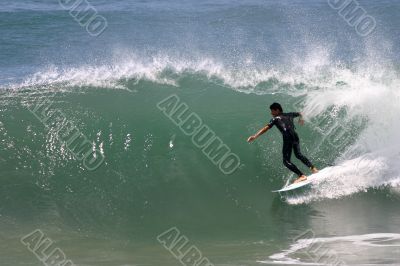 surfeur on a beautiful wave