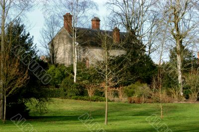 House in the in Fontainebleau park