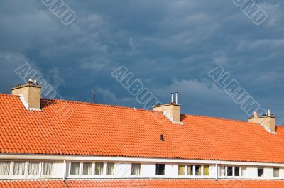 dark thunder clouds approaching