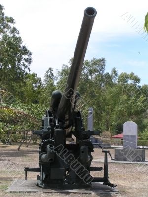 worldwar II anti-aircraft cannon