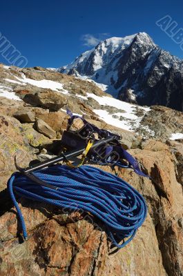 Climb gear