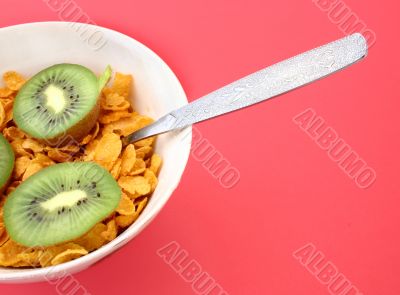 cornflakes with kiwi slices