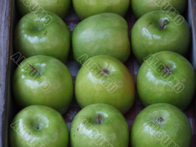 green apples