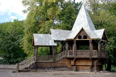 House in the form of arbor in the zoo House in the form of arbor in the zoo