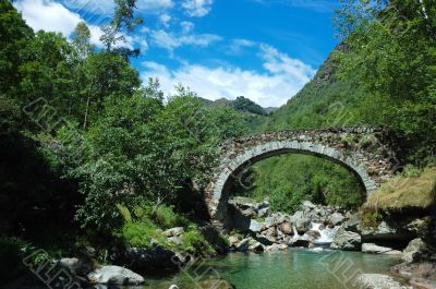 arch bridge