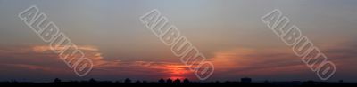 Dramatic sunset horizont and colorful evening sky