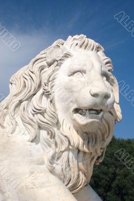The Lion statue.