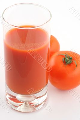 tomato juice and tomato