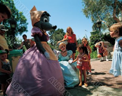 Characters in Theme Park