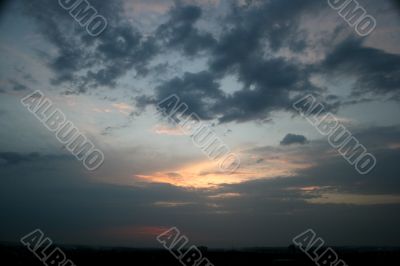 Dramatic sunset horizont and colorful evening sky