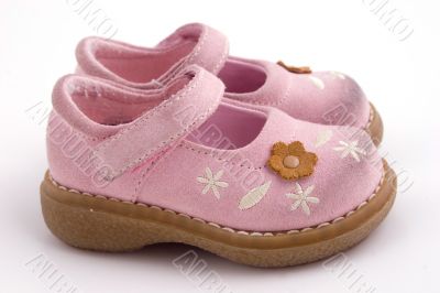 baby needs new shoes baby needs new shoes