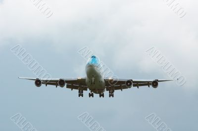 aircraft approaching
