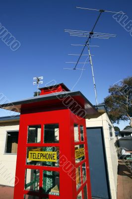  Classic red telephone box