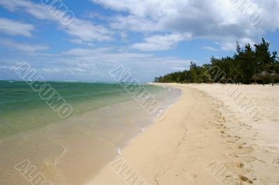 Charming waves on tje tropical beach