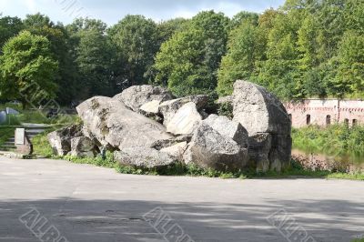 Echo are war, the fifth fort