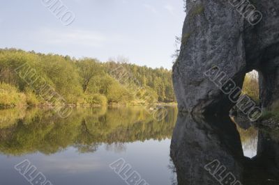 National reserve Deer Streams Rock the Holey stone