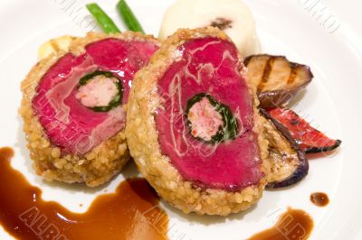 Beef fillet with chicken mouseline